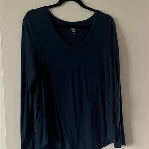 Market & Spruce Women's Deep Blue Long Sleeve Tee
